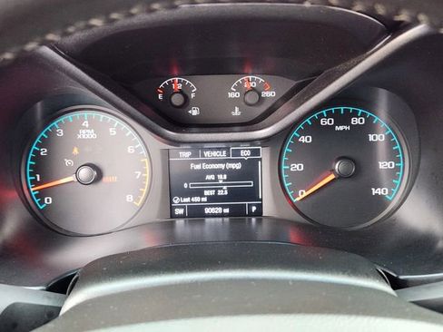 Used 2015 Chevrolet Colorado Z71 AWD/4WD image 17
