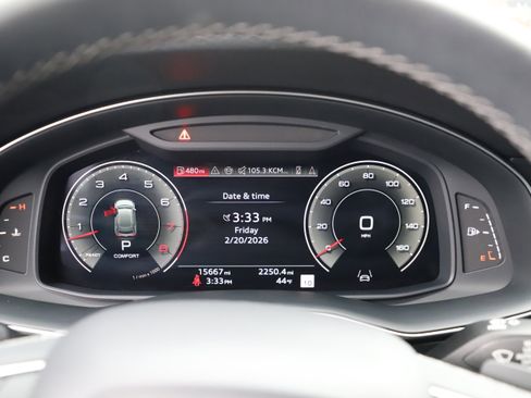 Used 2024 Audi Q8 Premium Plus w/ Premium Plus Package image 22