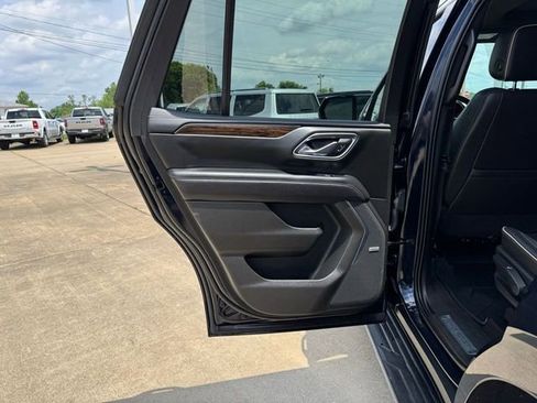 Used 2021 Chevrolet Tahoe Premier image 17