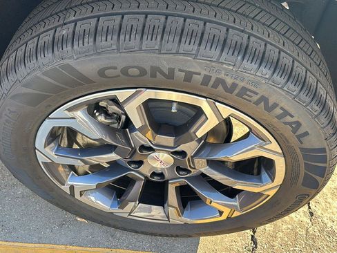 New 2026 GMC Terrain Elevation w/ Elevation Premium Package AWD/4WD image 11