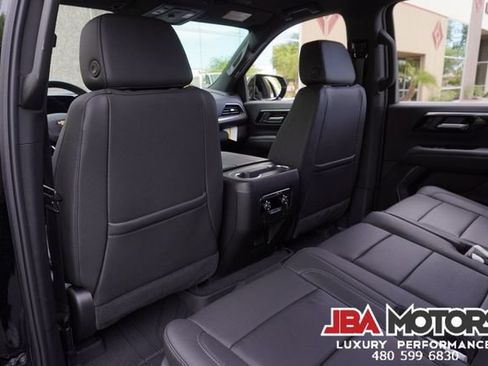 Used 2025 Chevrolet Suburban LT RWD image 85
