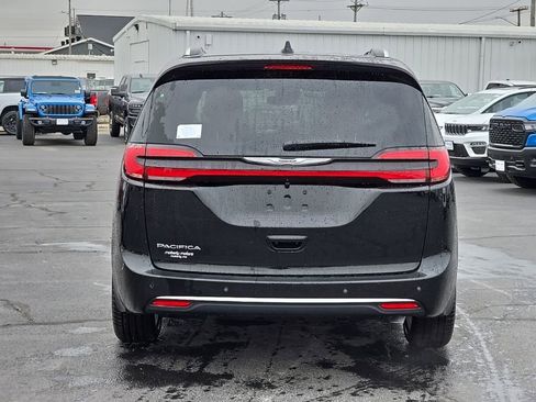 New 2026 Chrysler Pacifica Pinnacle image 72