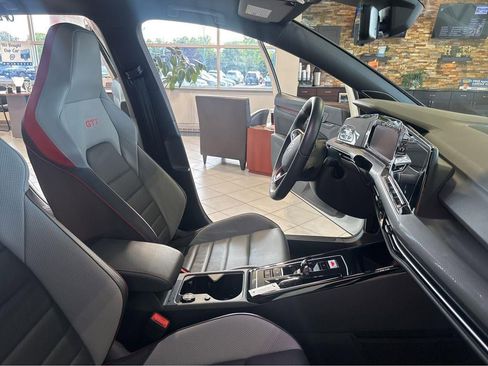 Used 2024 Volkswagen GTI SE FWD image 28