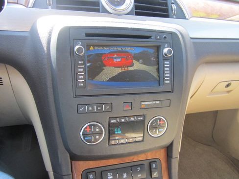 Used 2012 Buick Enclave Premium AWD/4WD image 8