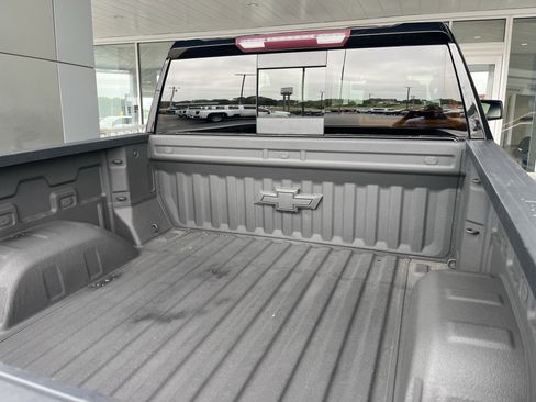 Used 2020 Chevrolet Silverado 1500 RST AWD/4WD image 7