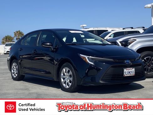 Certified 2024 Toyota Corolla LE FWD image 1
