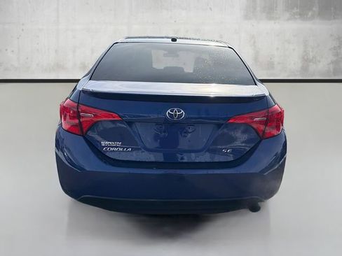 Used 2017 Toyota Corolla SE w/ SE Premium Package image 6
