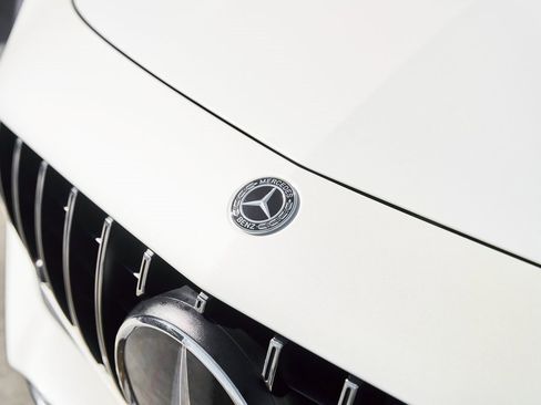 Used 2018 Mercedes-Benz AMG GT R image 7