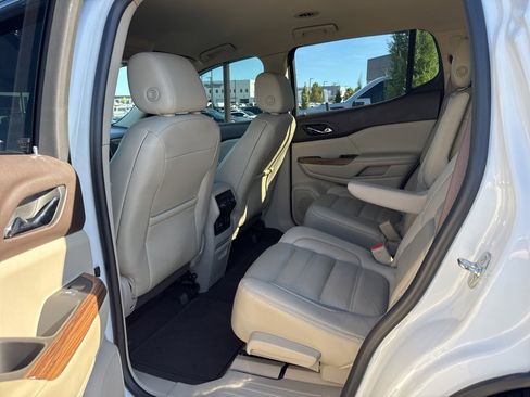 Used 2017 GMC Acadia Denali image 9