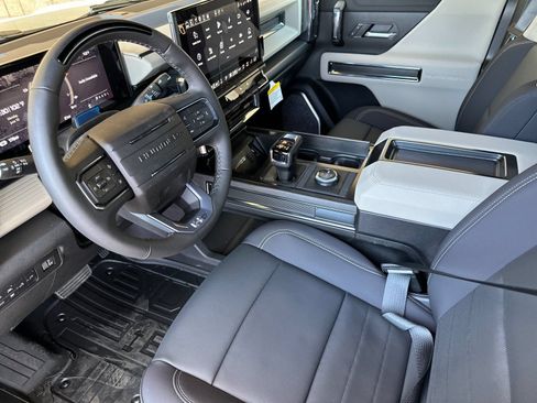 New 2026 GMC Hummer EV 4x4 Crew Cab image 10