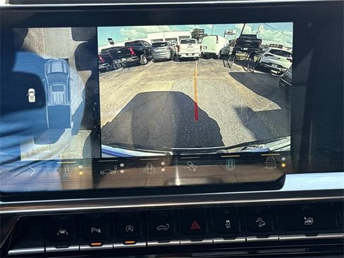 Used 2022 GMC Sierra 1500 SLT image 32