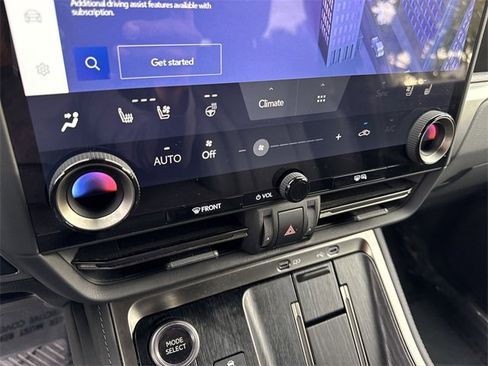 Used 2024 Lexus GX 550 image 19