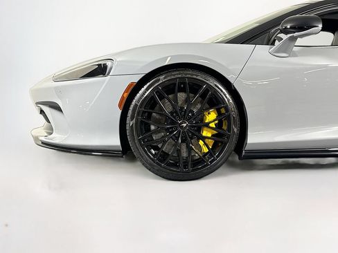 Used 2023 McLaren GT RWD image 30