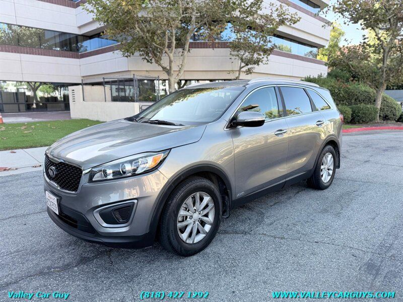 Used 2018 Kia Sorento AWD image 1