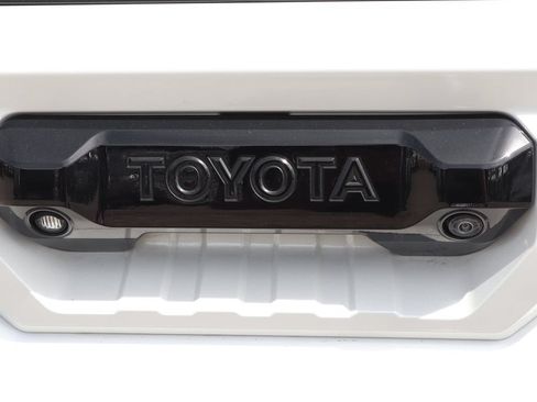 Used 2024 Toyota Tundra Limited AWD/4WD image 57