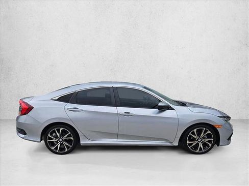 Used 2020 Honda Civic Sport image 4