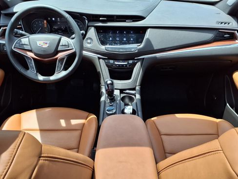 New 2026 Cadillac XT5 Premium Luxury w/ LPO, Floor Liner Package AWD/4WD image 10