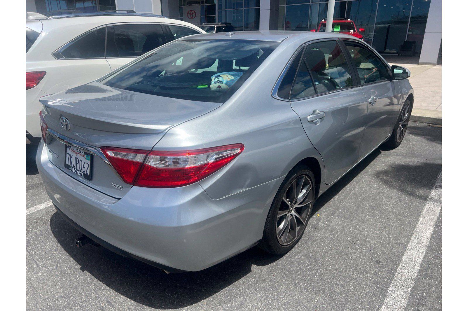 Used 2015 Toyota Camry XSE w/ Moonroof Package FWD image 4