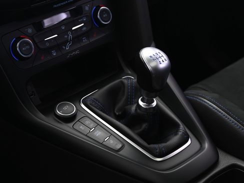 Used 2016 Ford Focus RS image 36