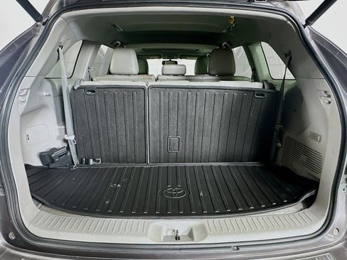 Used 2016 Toyota Highlander XLE image 30