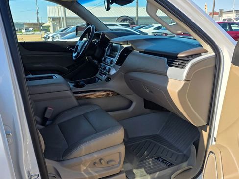 Used 2018 GMC Yukon SLT w/ Premium Edition AWD/4WD image 16