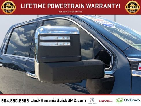 Used 2022 GMC Sierra 3500 Denali w/ Technology Package AWD/4WD image 11