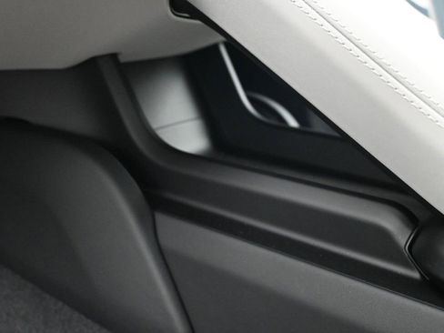 New 2026 Porsche Taycan image 25