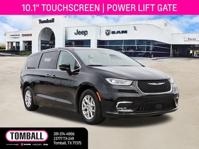 Used 2024 Chrysler Pacifica Touring-L