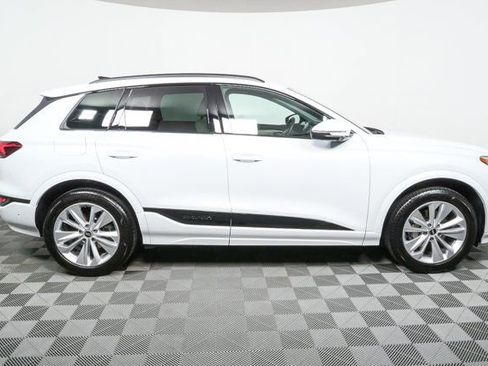 Certified 2025 Audi Q6 e-tron Premium Plus w/ Premium Plus image 2