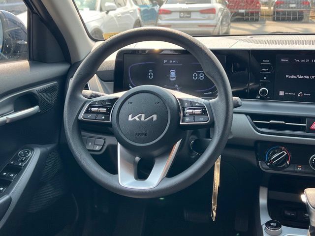 Used 2026 Kia Seltos LX AWD/4WD image 16