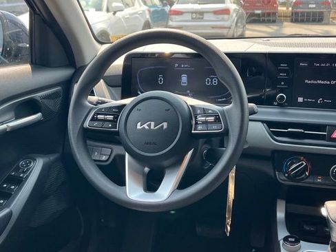 Used 2026 Kia Seltos LX AWD/4WD image 16