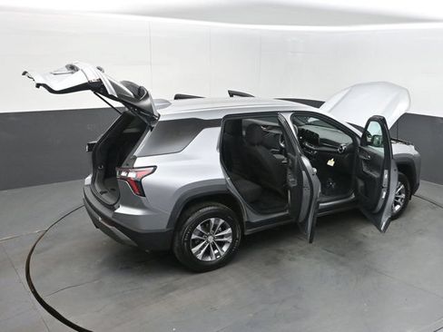 Used 2025 Chevrolet Equinox LT FWD image 50