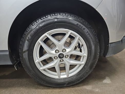 Used 2024 Ford Edge SEL image 30