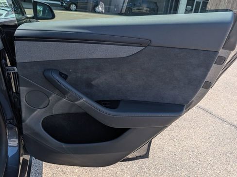 Used 2026 Tesla Model Y Long Range AWD/4WD image 19