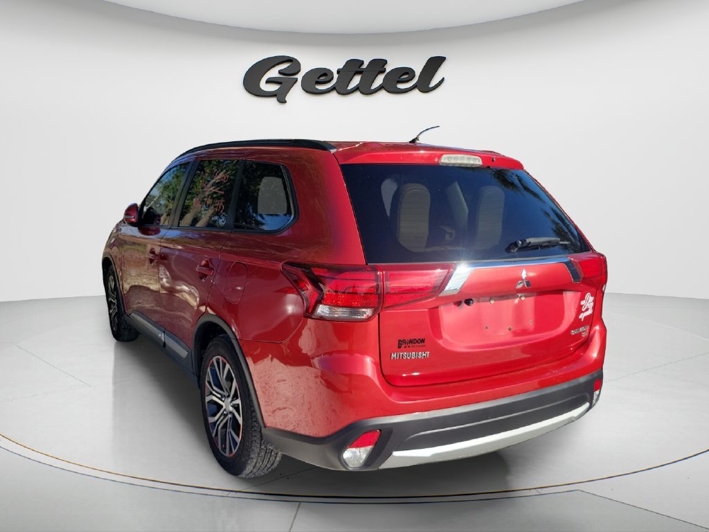 Used 2016 Mitsubishi Outlander SE FWD image 5