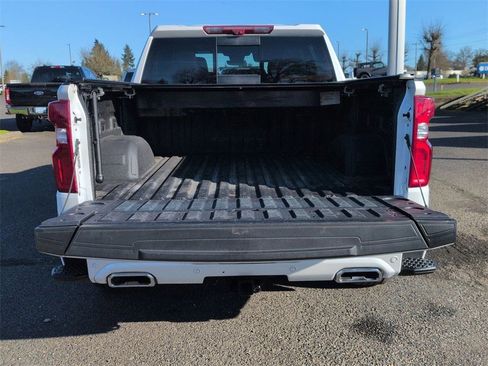 Used 2024 Chevrolet Silverado 1500 High Country w/ High Country Premium Package image 27