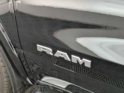 Used 2023 RAM 1500 Limited w/ Body-Colour Bumper Group AWD/4WD image 11