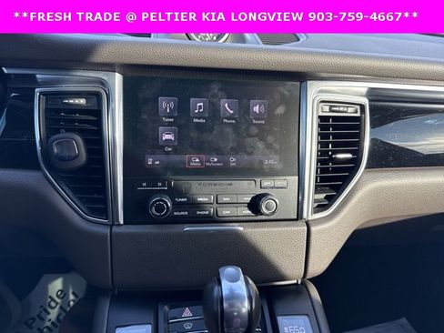 Used 2017 Porsche Macan Base image 13