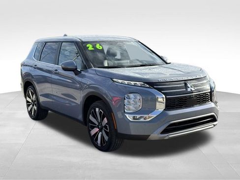 Used 2026 Mitsubishi Outlander SE FWD image 11