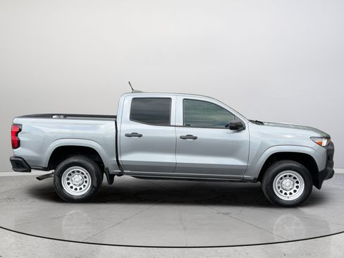 Used 2023 Chevrolet Colorado W/T RWD image 6