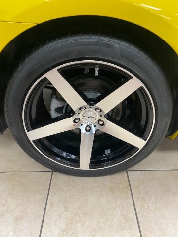 Used 2015 Chevrolet Camaro LT RWD image 23