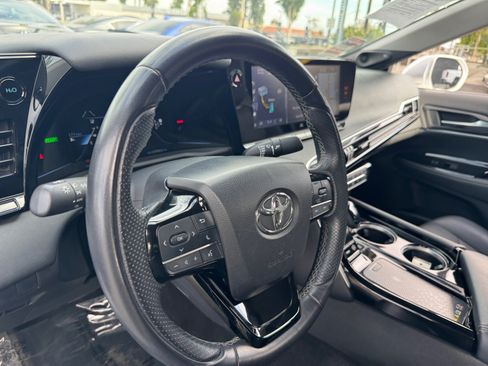 Used 2021 Toyota Mirai w/ Advanced Technology Package RWD image 23