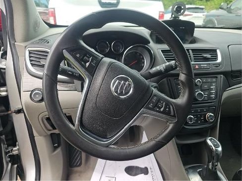 Used 2016 Buick Encore Convenience FWD image 5