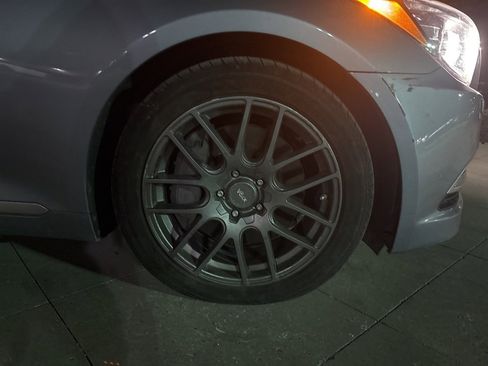 Used 2017 Genesis G80 3.8 image 10