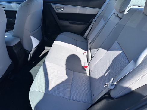 Used 2015 Toyota Corolla LE FWD image 6
