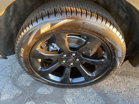 Used 2023 Ford Explorer ST-Line w/ Class IV Trailer Tow Package image 24