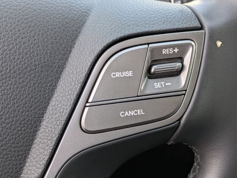 Used 2017 Hyundai Santa Fe Sport FWD image 24
