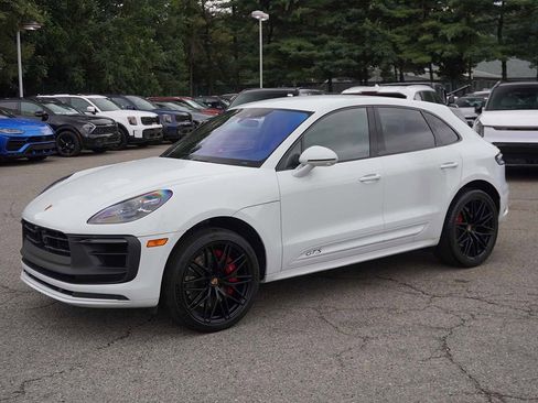 Used 2024 Porsche Macan GTS image 9