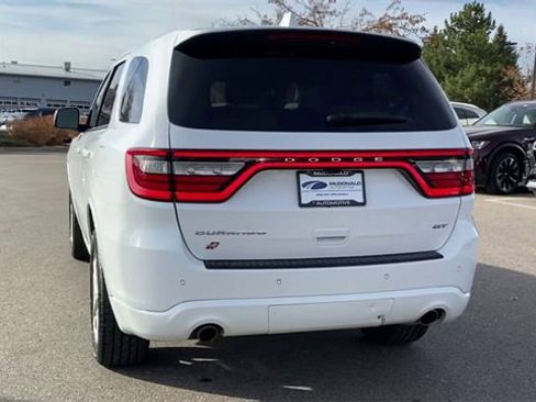 Used 2022 Dodge Durango GT image 3
