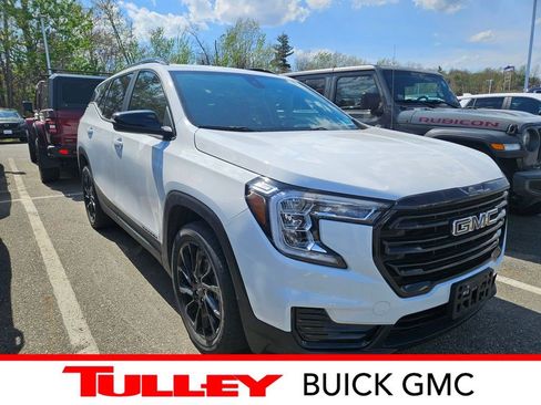 Certified 2023 GMC Terrain SLE w/ Driver Convenience Package AWD/4WD image 1